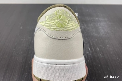 Bright Scott Olive Golf 1 Low 81 FZ3124-200 Retro Neutral Jordan Travis 0809